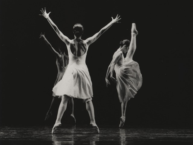 Photo:  J.J. Prekop, Jr. <br/>The Ohio Ballet<br/>'Patterns of Change' 1985<br/>Choreography: Laura Dean<br/>Music: Philip Glass/ 'Music in 12 Parts'