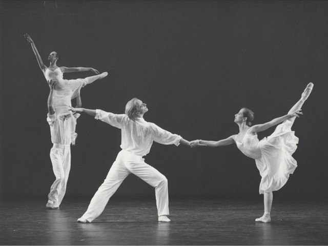 Photo:  David Amzailag<br/>The Royal Danish Ballet<br/>'DELTA' 1990<br/>Choreography: Laura Dean<br/>Music: Gary Brooker